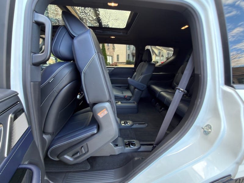 2026 Infiniti QX80 Sport