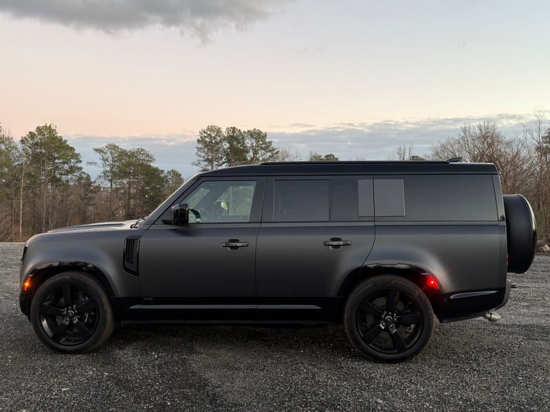 2025 Land Rover Defender 130