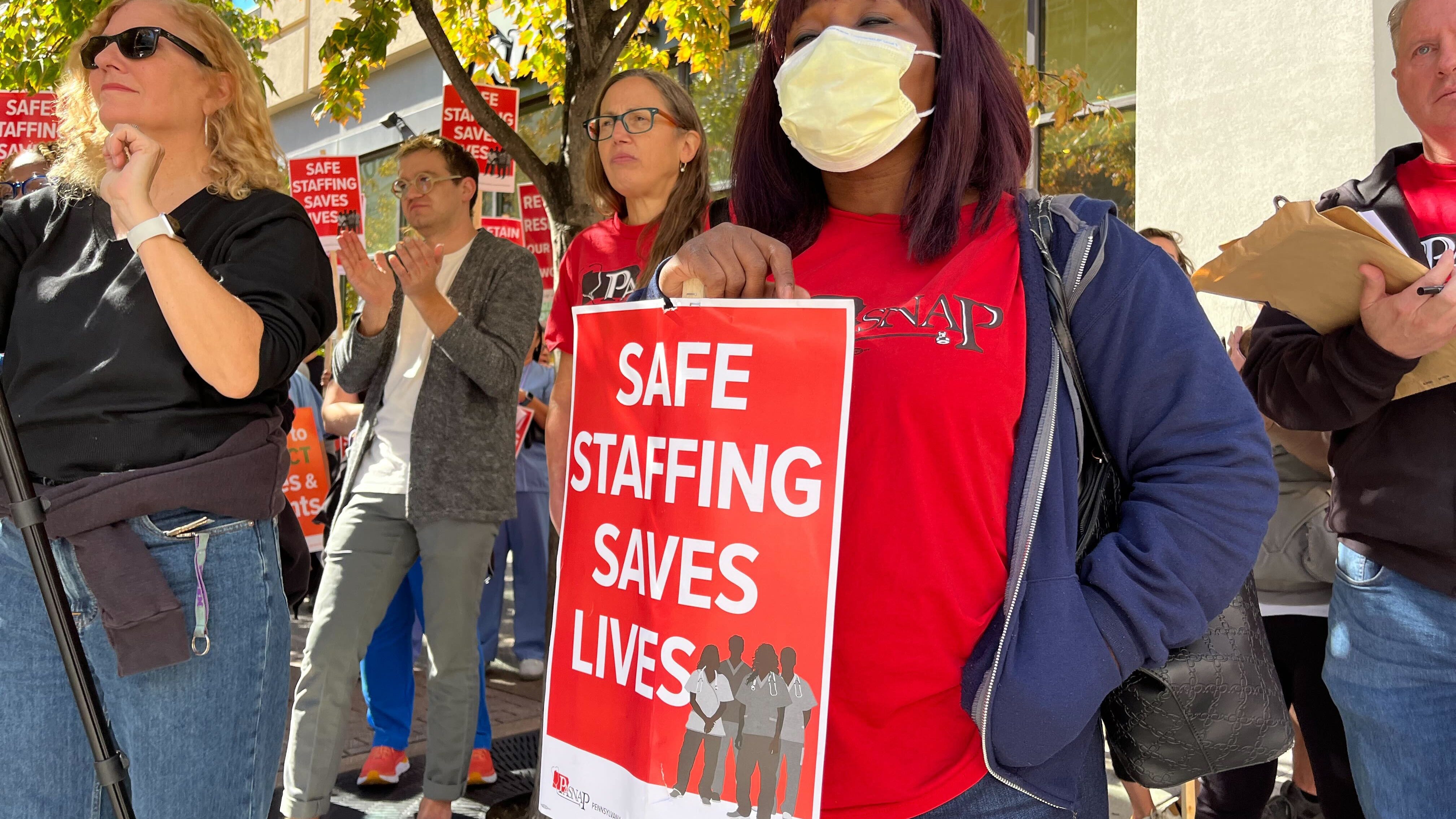 Temple nurses rally for safe staffing, better wages from hospital