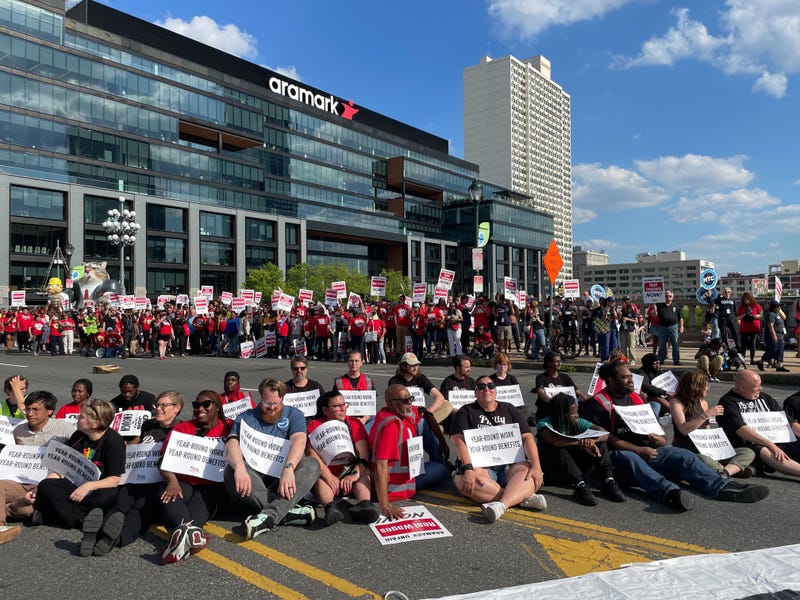 Workers say they are on an expired contract and they are still fighting to get what they deserve as their union negotiates a new contract with Aramark.