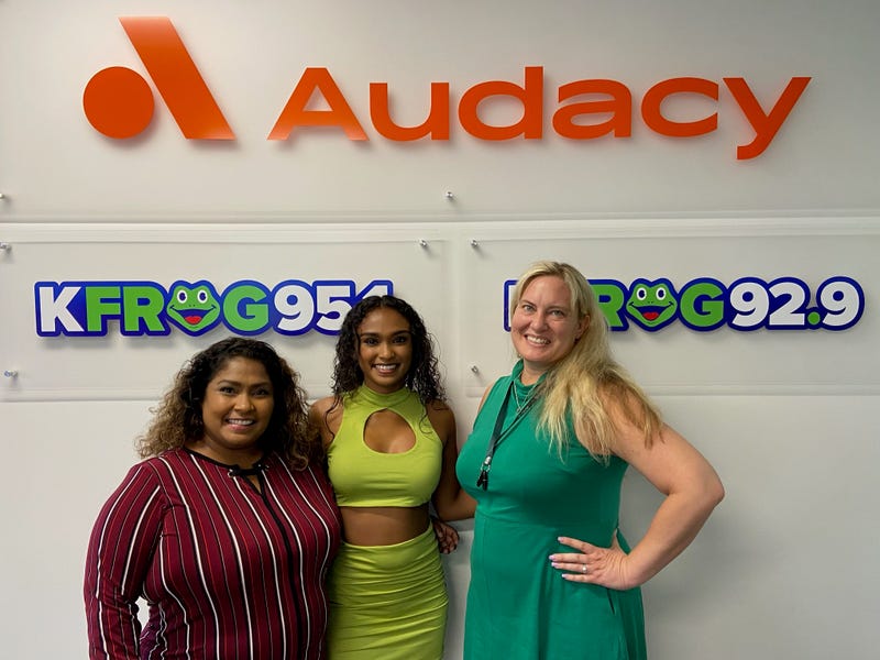 Shayleena Wijerathna, her mother Ronika, and K-Frog's Pepper