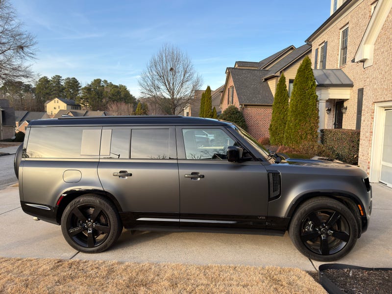 2025 Land Rover Defender 130
