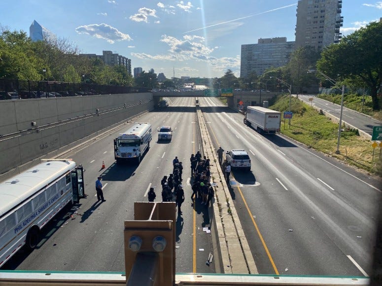 Police arrest protesters on expressway
