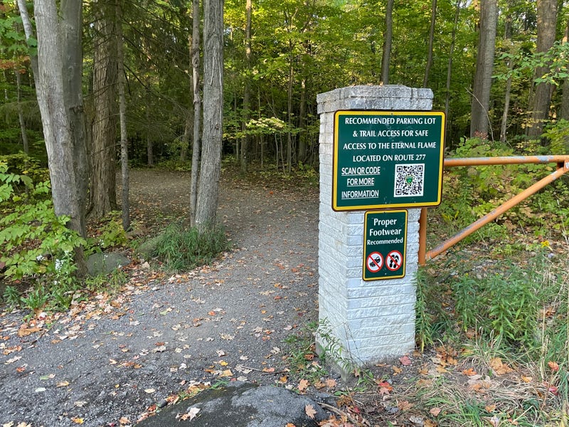 Chestnut Ridge signs