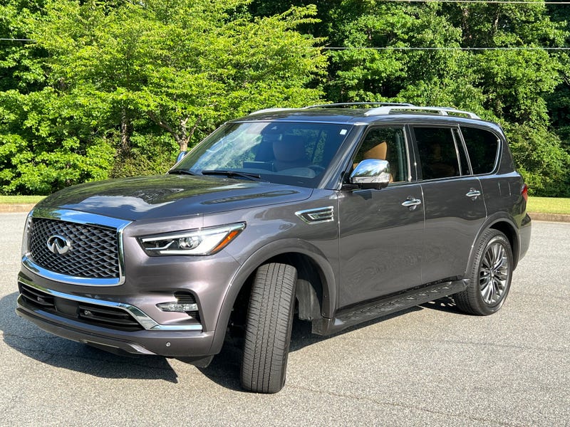 2022 Infiniti QX80 Sensory 4WD