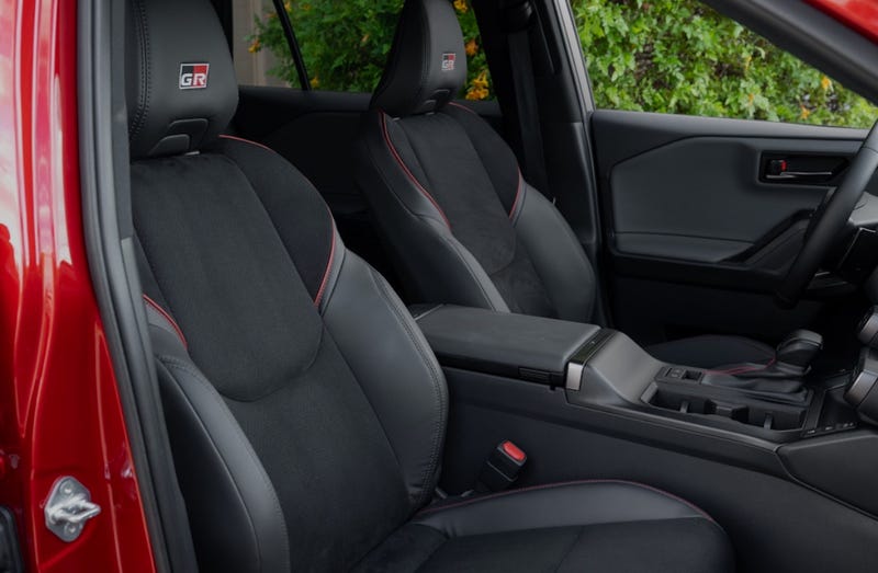 RAV4 GR Sport