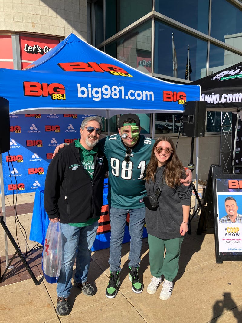 Coop with Philadelphia Eagles fans before the Eagles vs. Steelers game