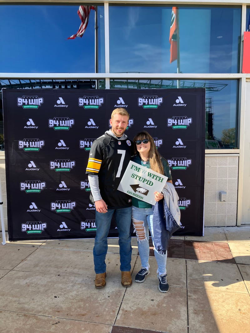 Coop with Philadelphia Eagles fans before the Eagles vs. Steelers game