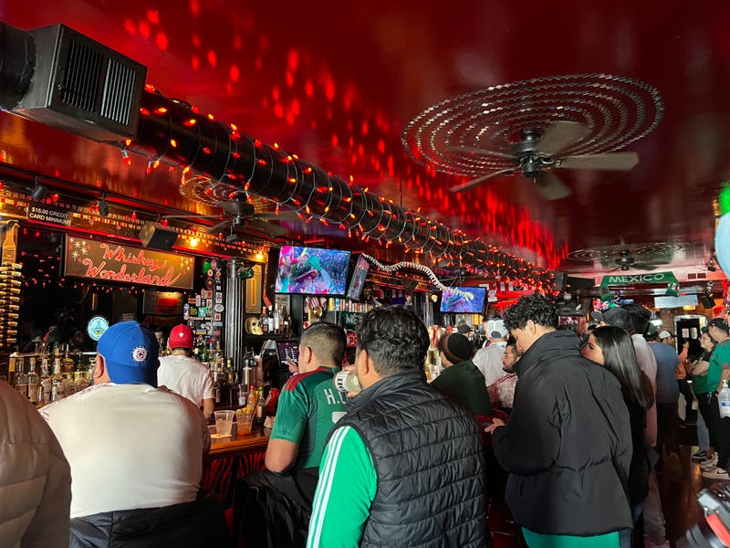 Cleo's Bar