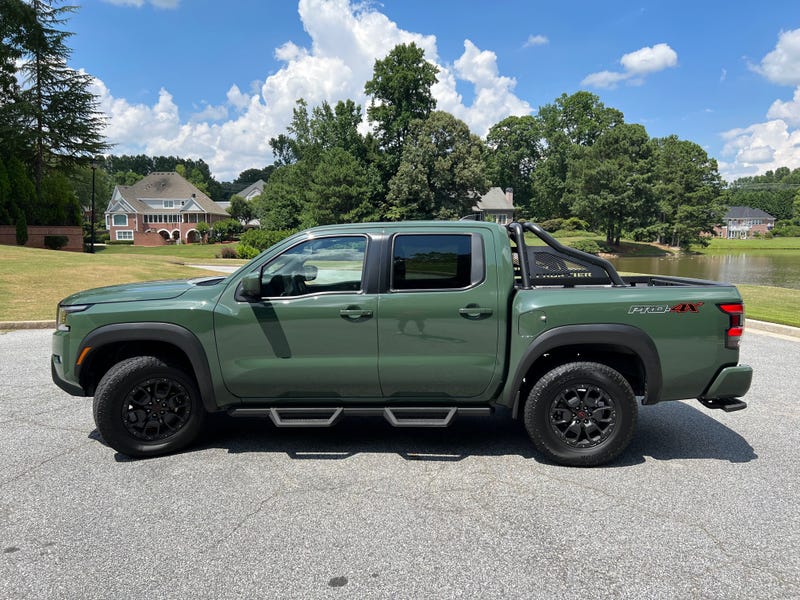2022 Nissan Frontier PRO-4X  Crew Cab