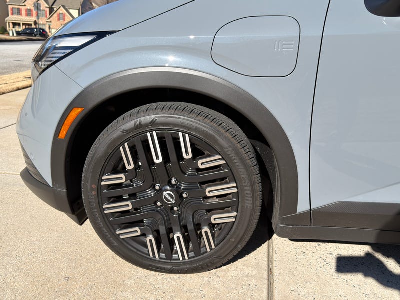 2026 Nissan LEAF Platinum+ FWD