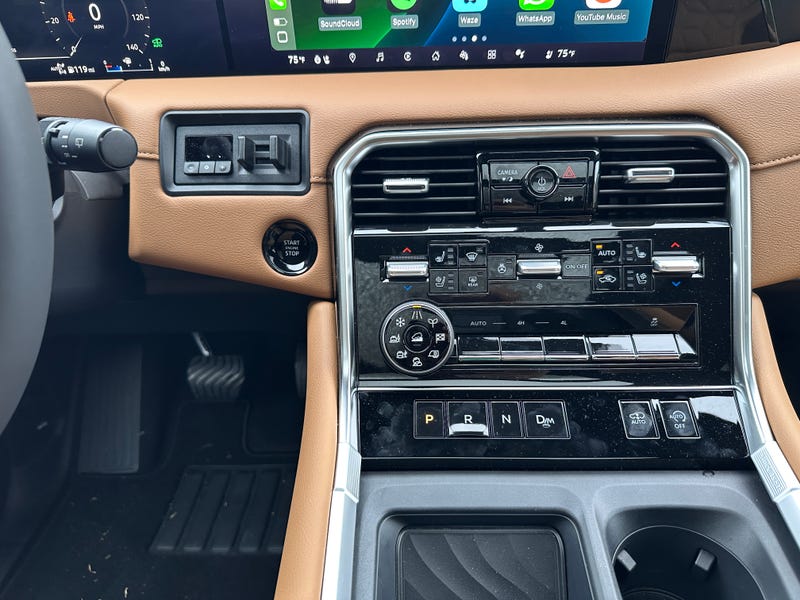 2026 Nissan Armada Platinum Reserve Intelligent 4WD