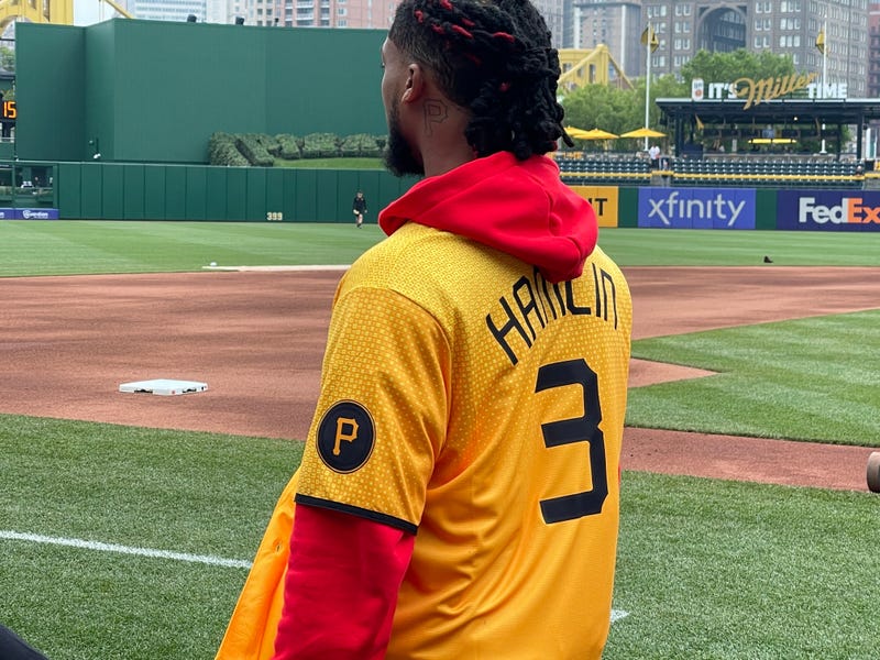 Damar Hamlin back of jersey