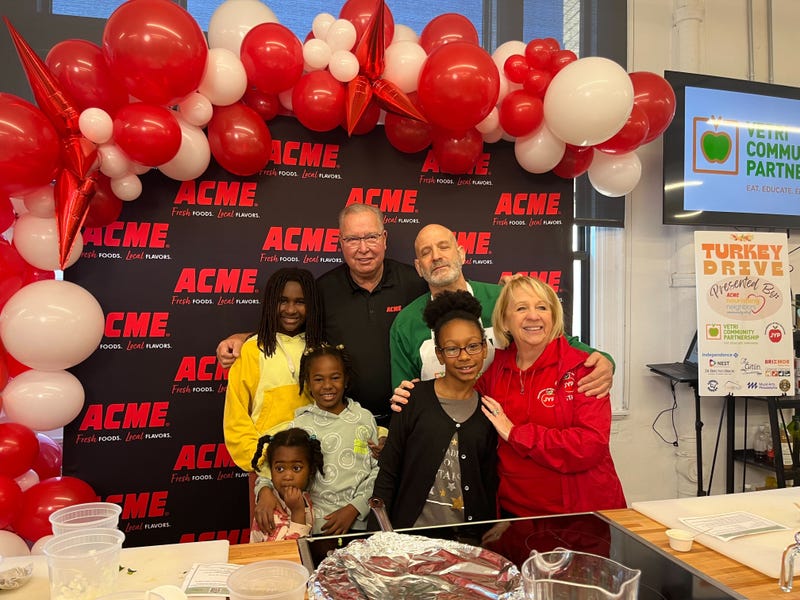 Marc Vetri and Ron Jawarski community Thanksgiving event