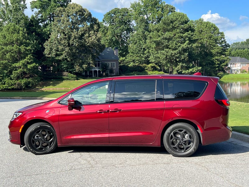 2022 Chrysler Pacifica Hybrid Limited
