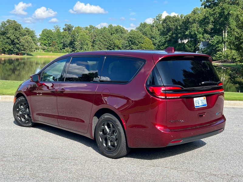 2022 Chrysler Pacifica Hybrid Limited