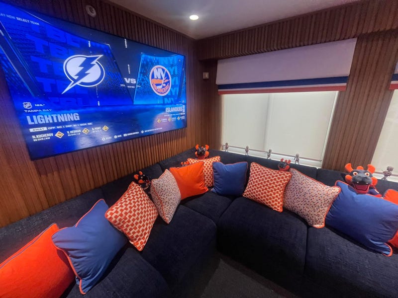Clark Gillies Media Room