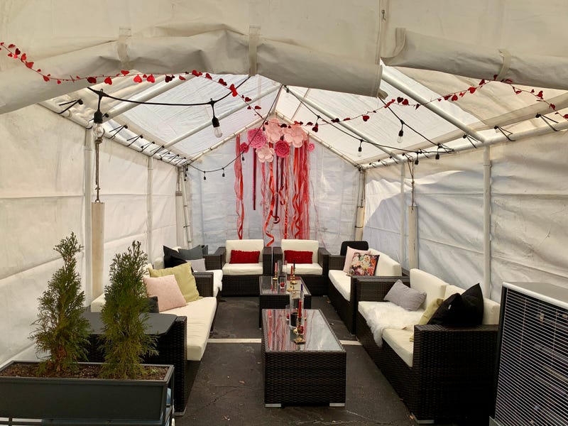 Peno in Clayton may keep outdoor tent after pandemic