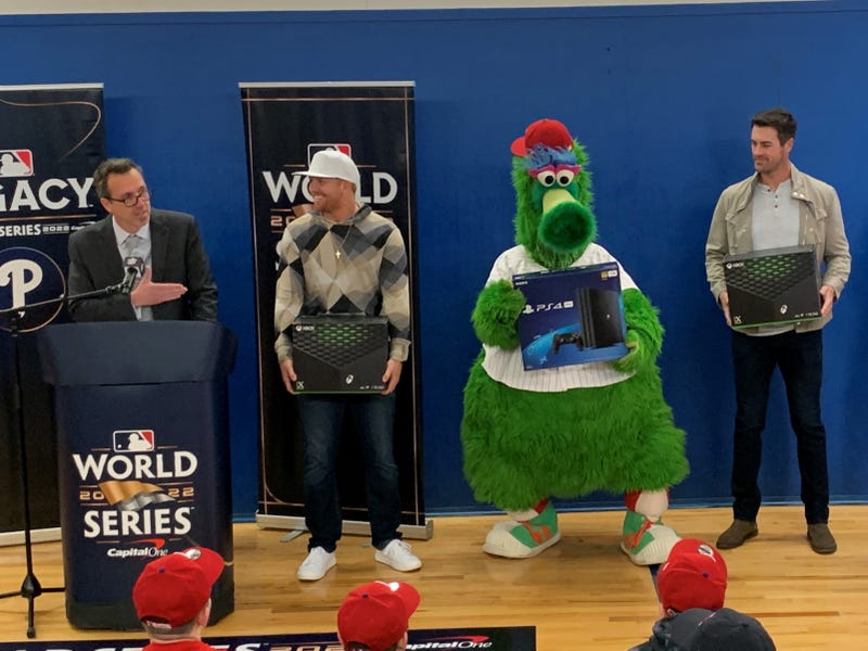 Phillies radio voice Scott Franzke, L.A. Dodgers star Justin Turner, the Phillie Phanatic, former Phillies star Cole Hamels at an announcement of $50,000 donated by MLB and Phillies Charities, Inc. to a Police Athletic League center in Port Richmond.