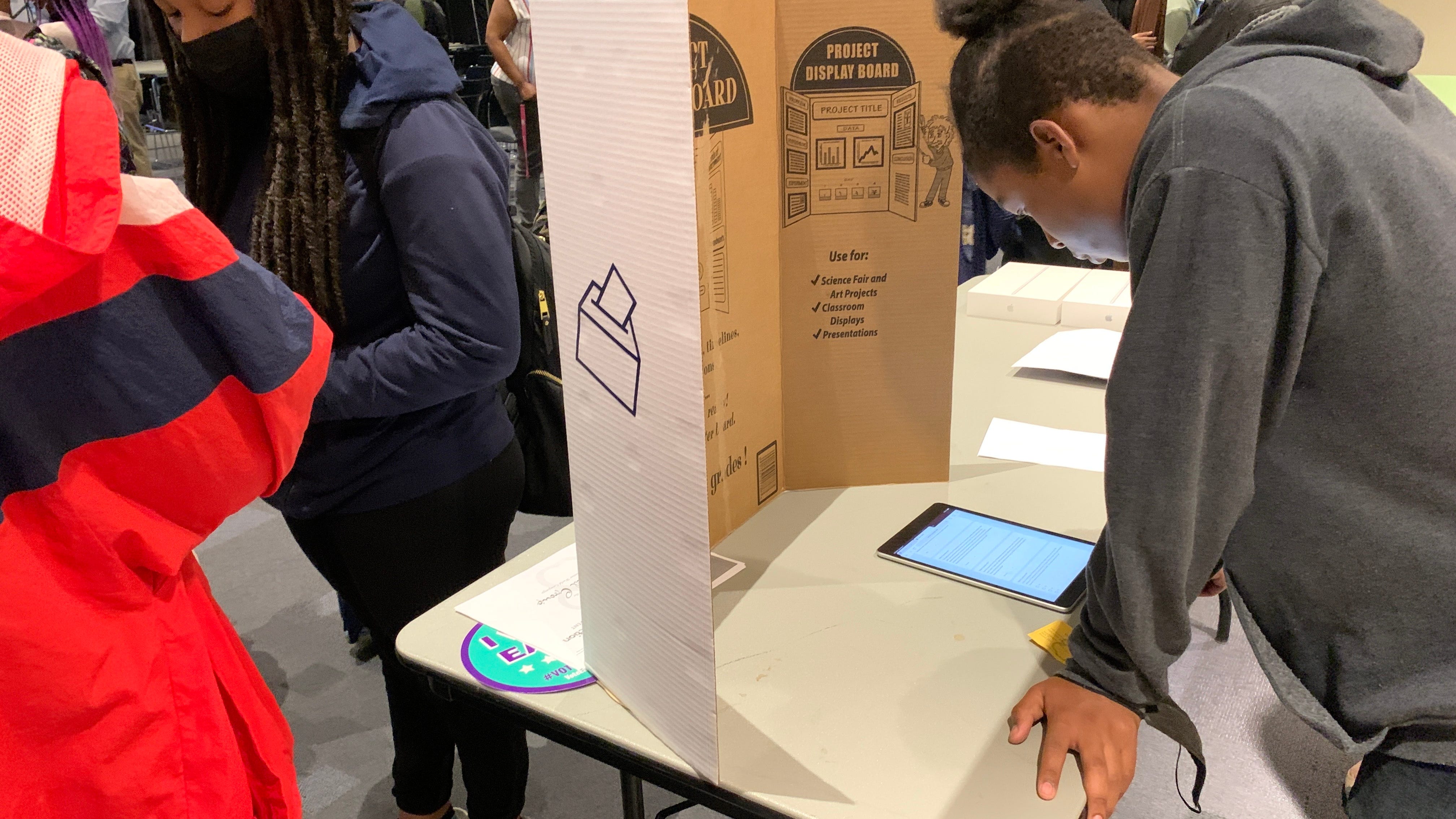 Philly school kids register, campaign, cast ballots in mock election