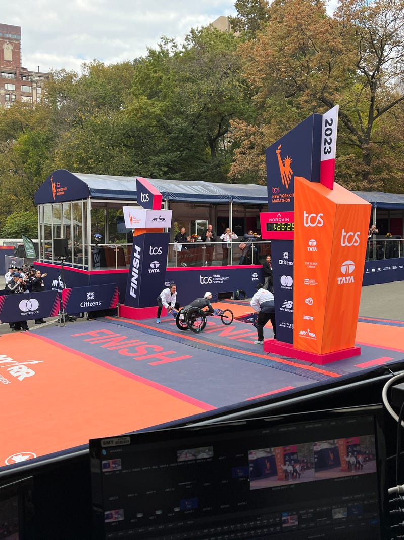 Marcel Hug wins the men's race of the professional wheelchair division.