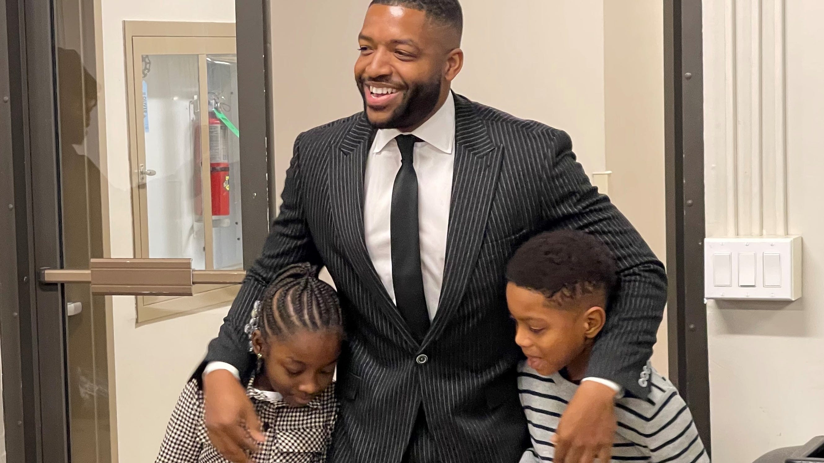 “Are y'all ready?"Amen Brown announces bid for Philadelphia mayor, promises to prioritize public safety