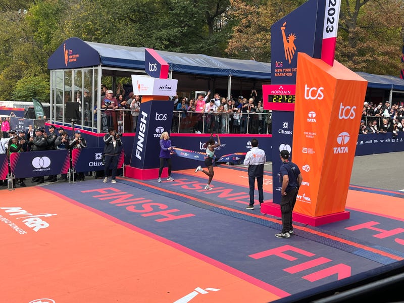 Hellen Obiri wins the women's professional division of the NYC marathon.