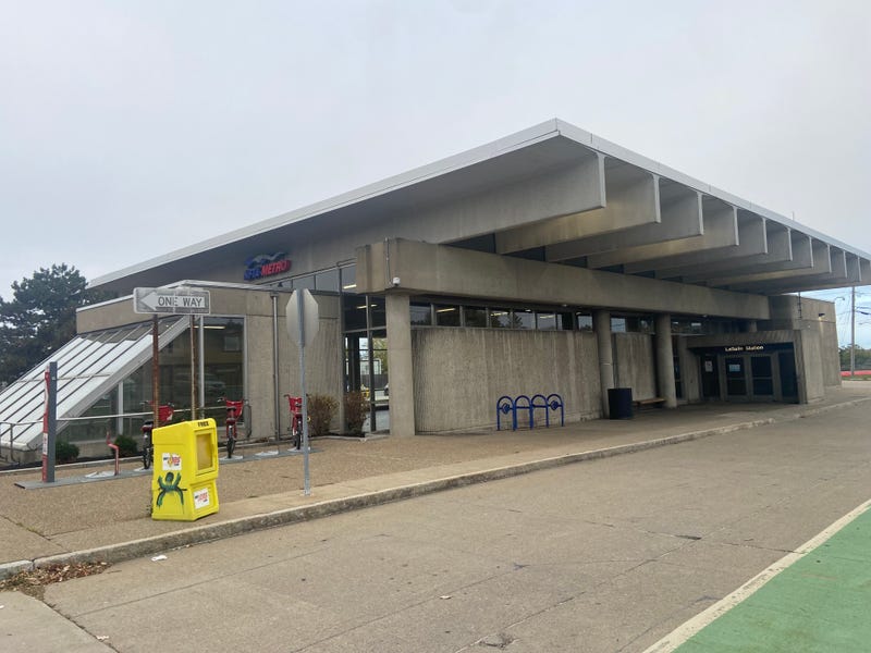LaSalle Station