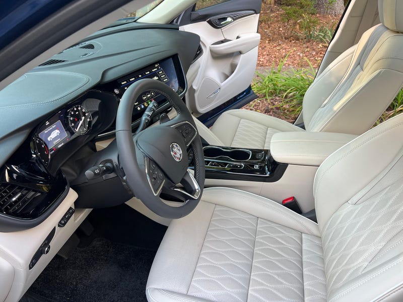 2022 Buick Envision Avenir AWD