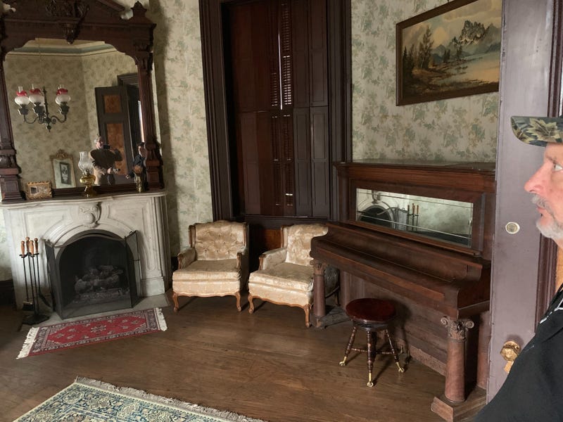 Max Freuerbacher Mansion