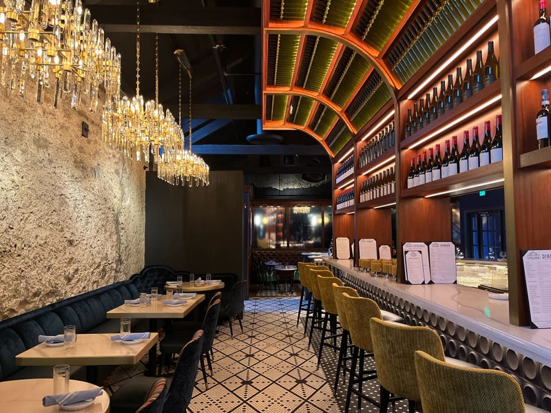Pullman Restaurant and Bar