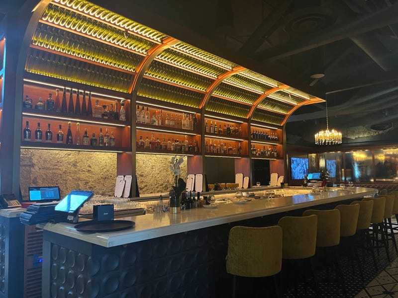 Pullman Restaurant and Bar