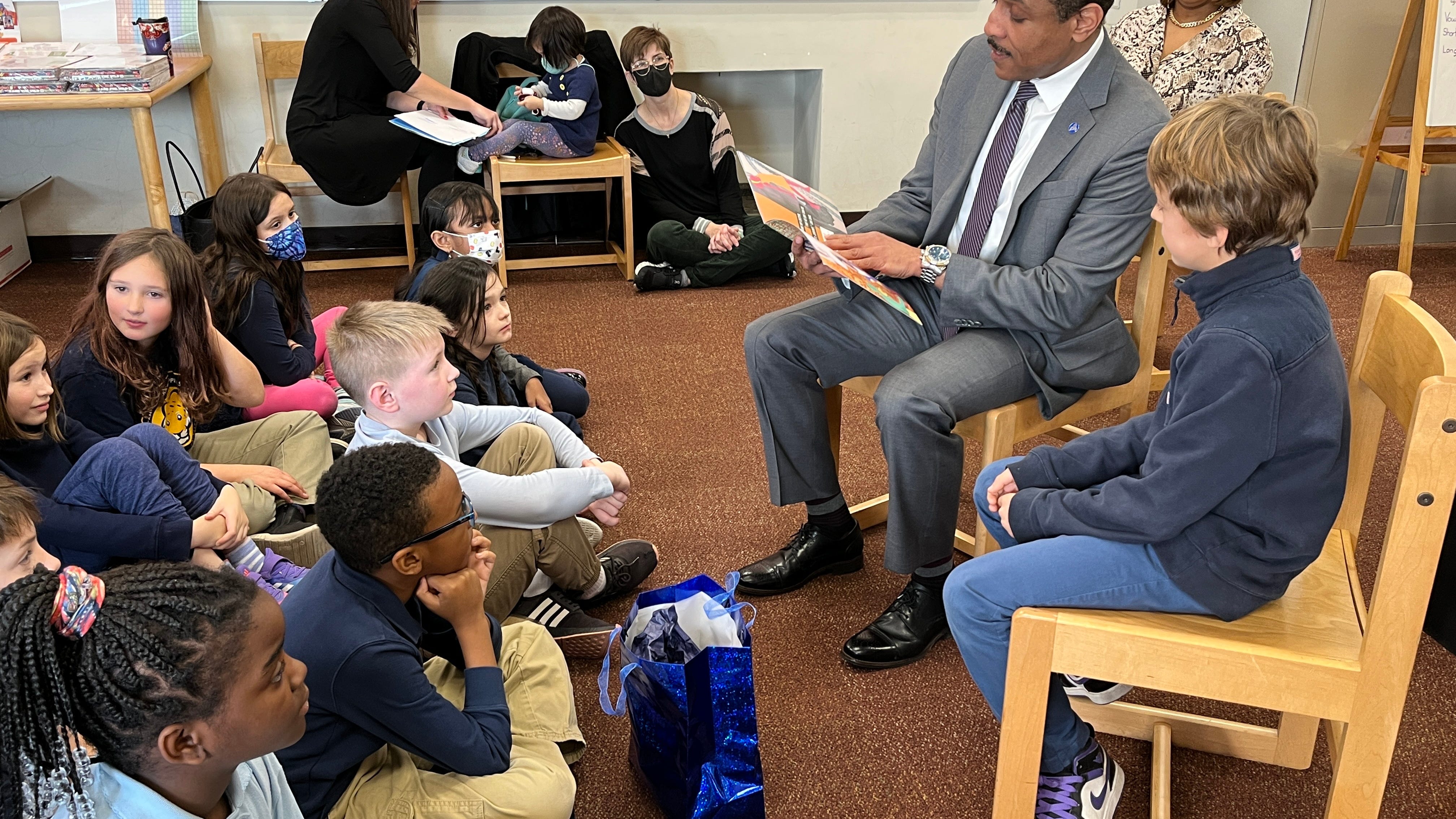 Philly School District launches new reading program for 3rd graders