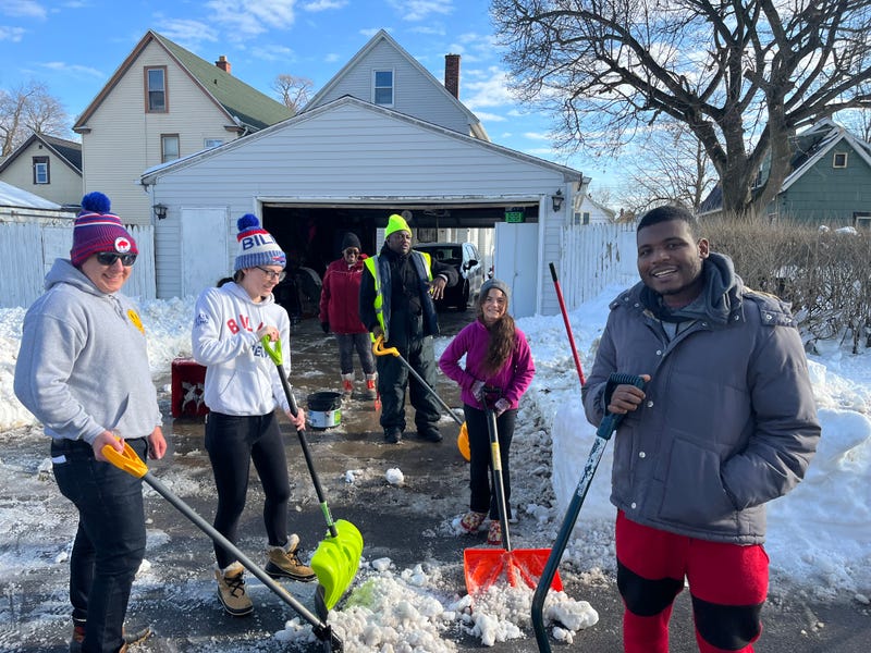 Western New Yorkers coming together to help shovel the curbs and driveways of East Buffalo. (12/29/2022)