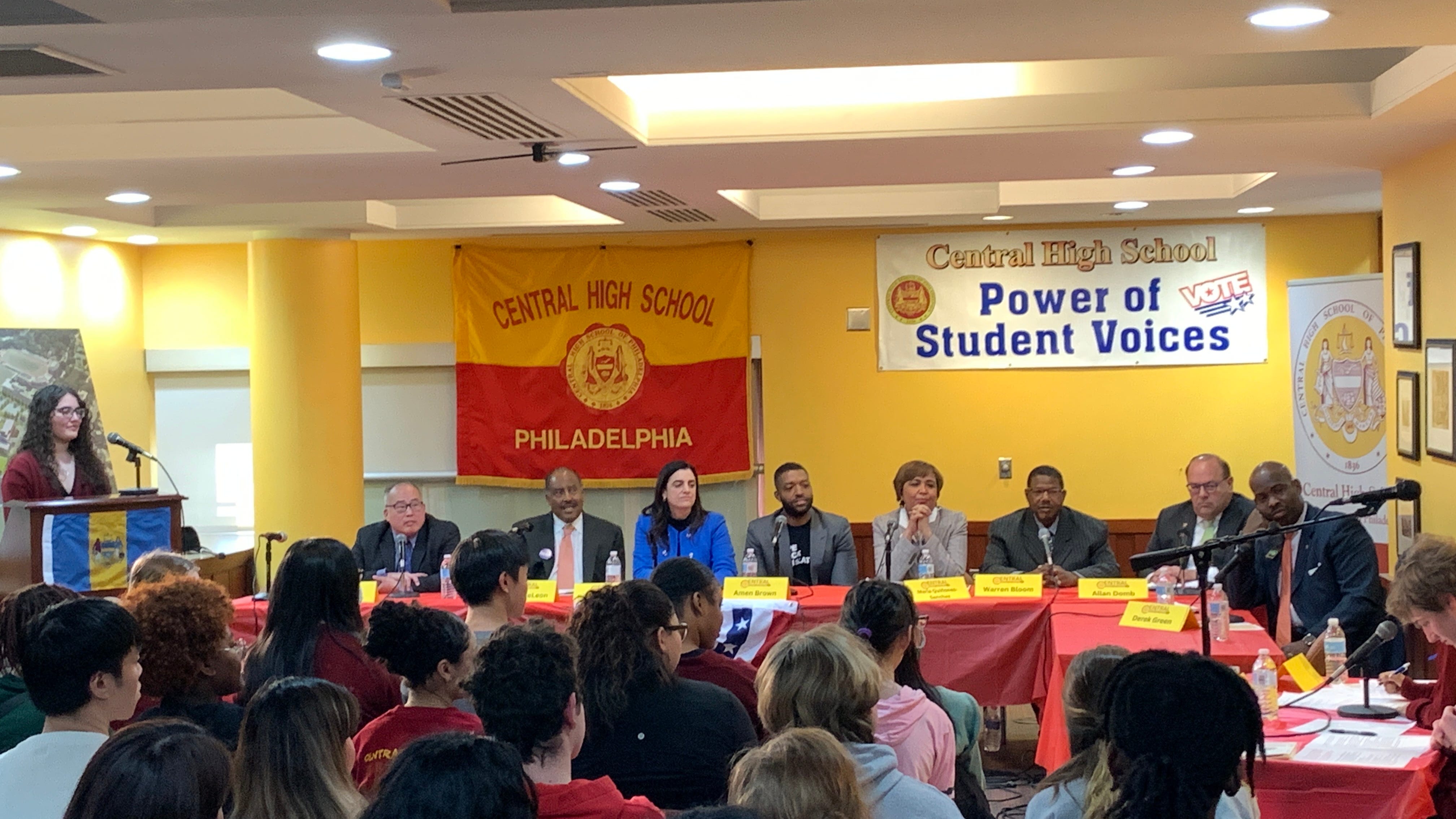 Central High students grill mayoral candidates on magnet school admissions