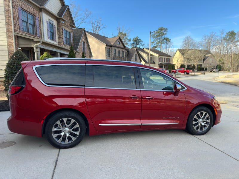 2025 Chrysler Pacifica Pinnacle