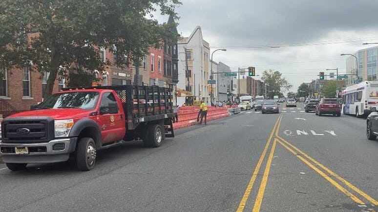 Lane of Broad Street closes for more than a year in South Philly