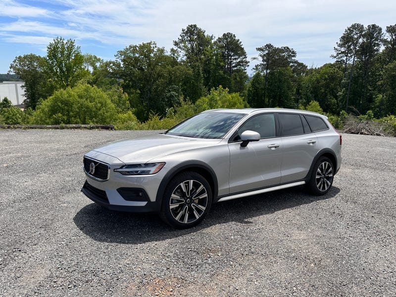 2024 Volvo V60 Cross Country B5 AWD Ultimate