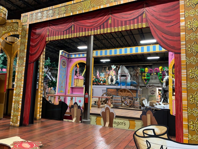 St. Louis VP Parade floats