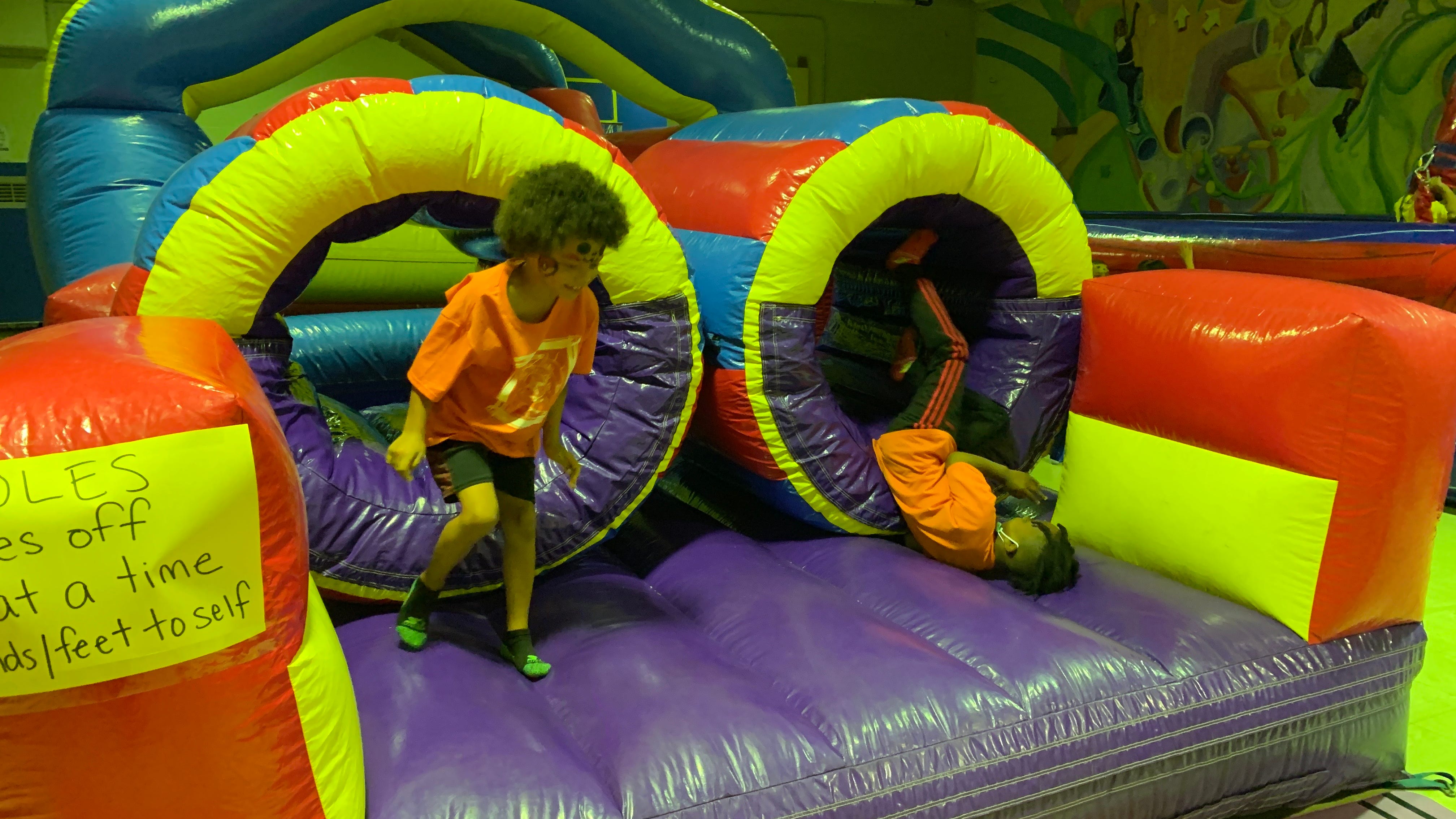 Philly school students sweat through another hazy day indoors