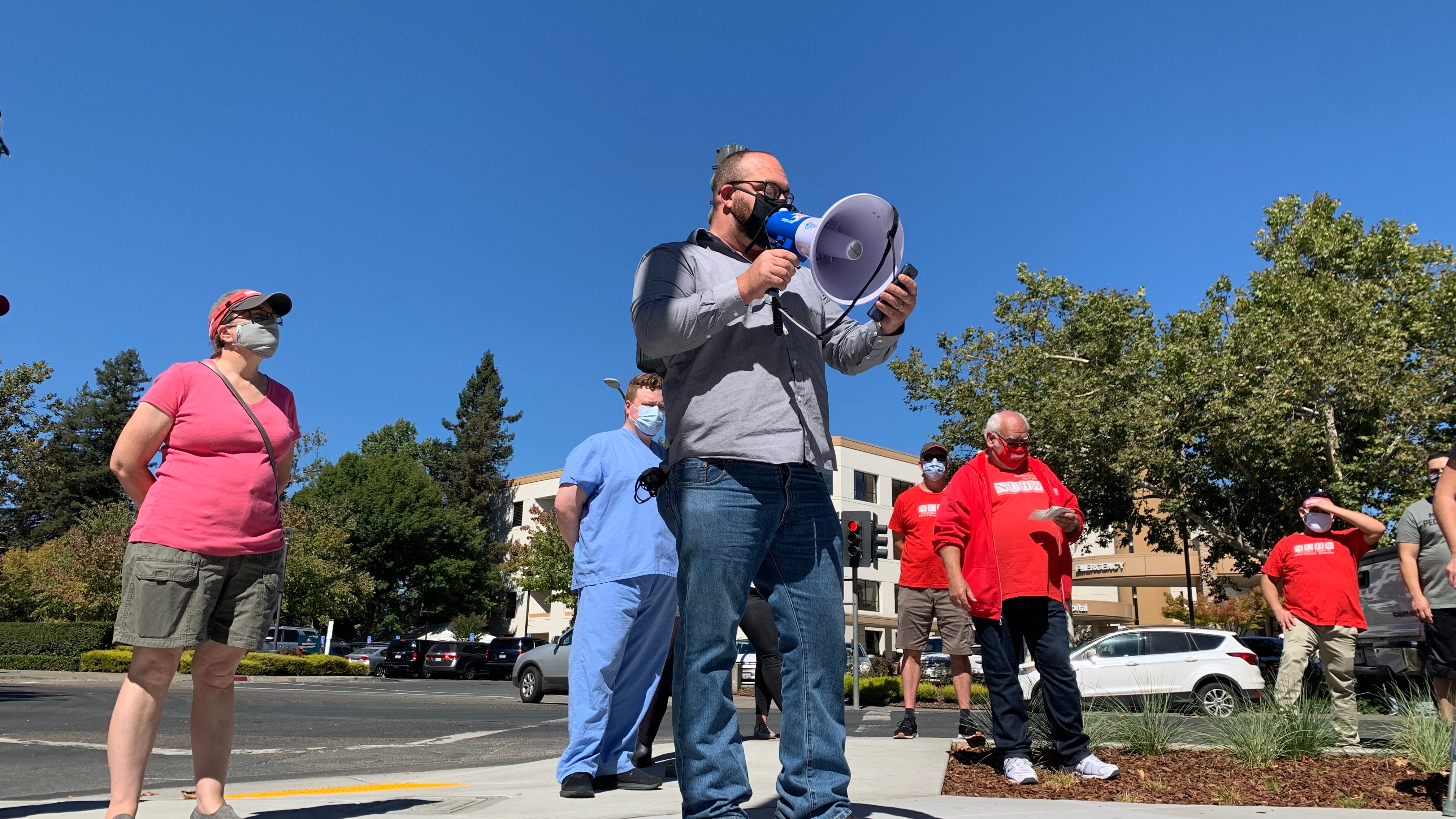 Frontline workers rally against Santa Rosa hospital's response to coronavirus pandemic
