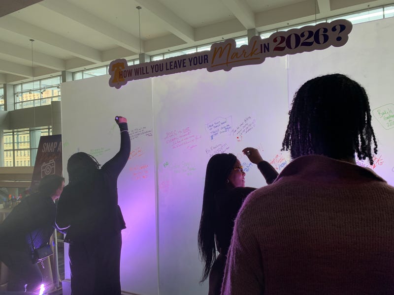 Attendees of PHLCVB Luncheon write their dreams for 2026 for the city on Wednesday, Nov. 26.