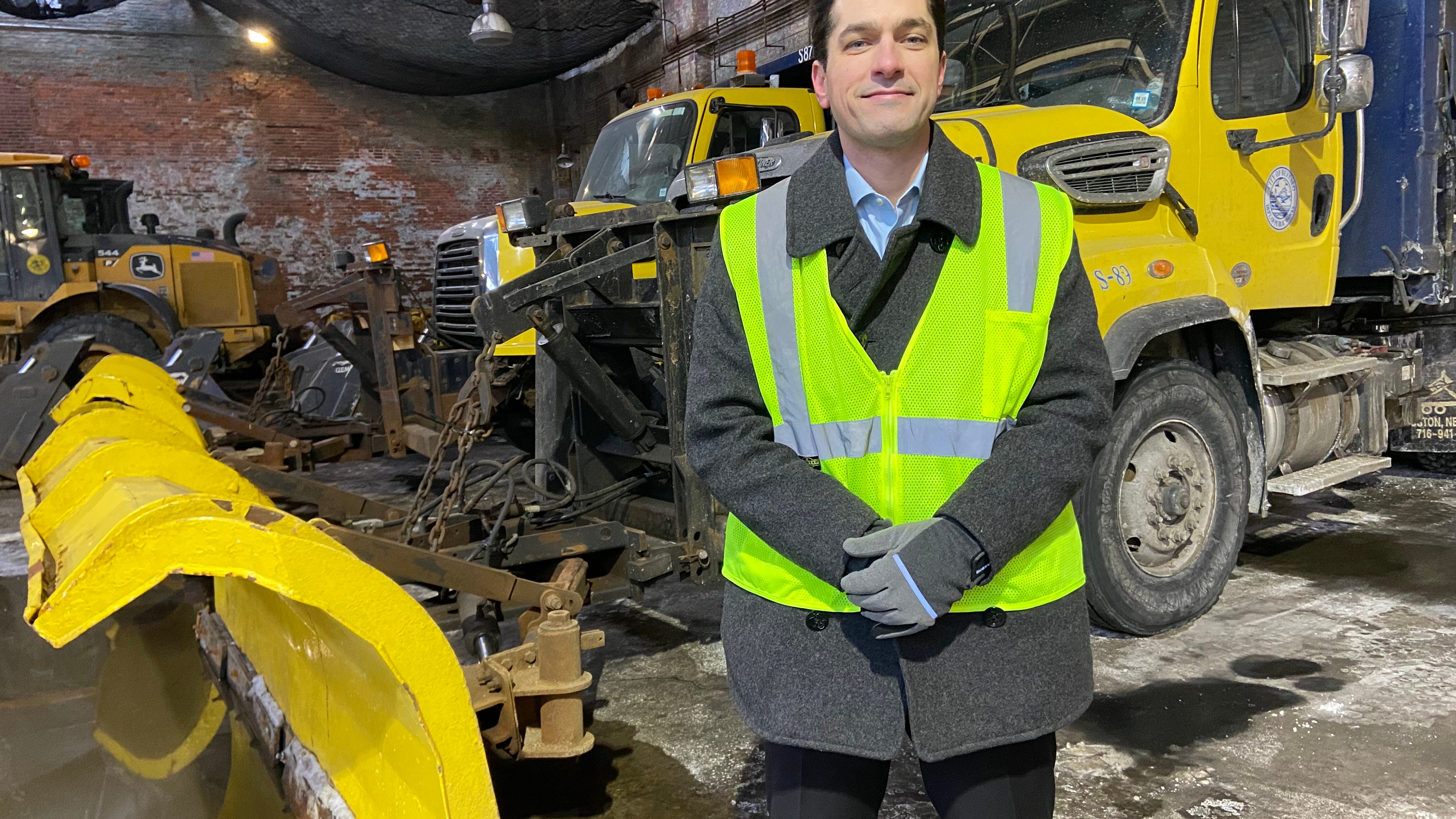 Teamwork credited with Buffalo's snow removal efforts