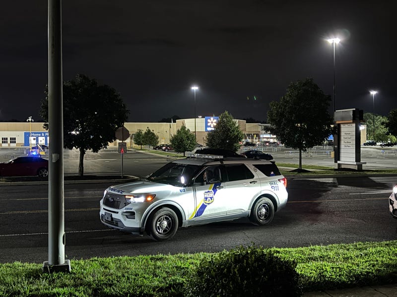 Police investigating shooting outside Walmart at Franklin Mall; 1 arrested