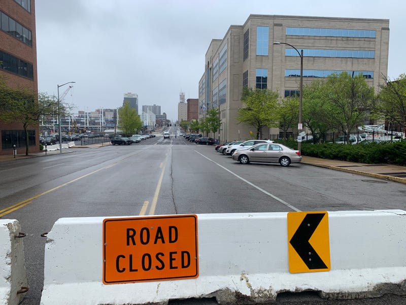 St. Louis police barricade