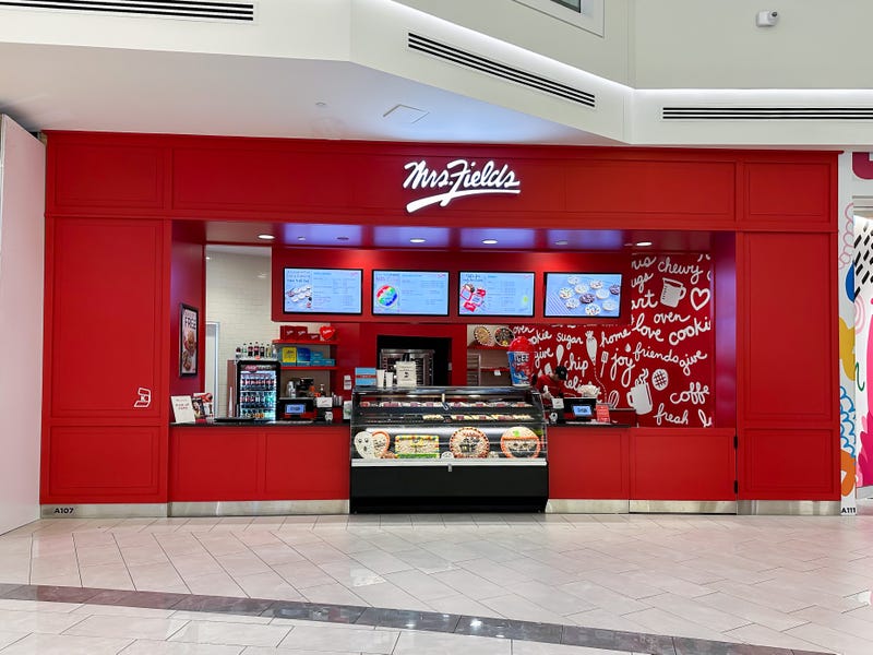 The first certified Kosher Mrs. Fields in the Northeast has opened at American Dream Mall.