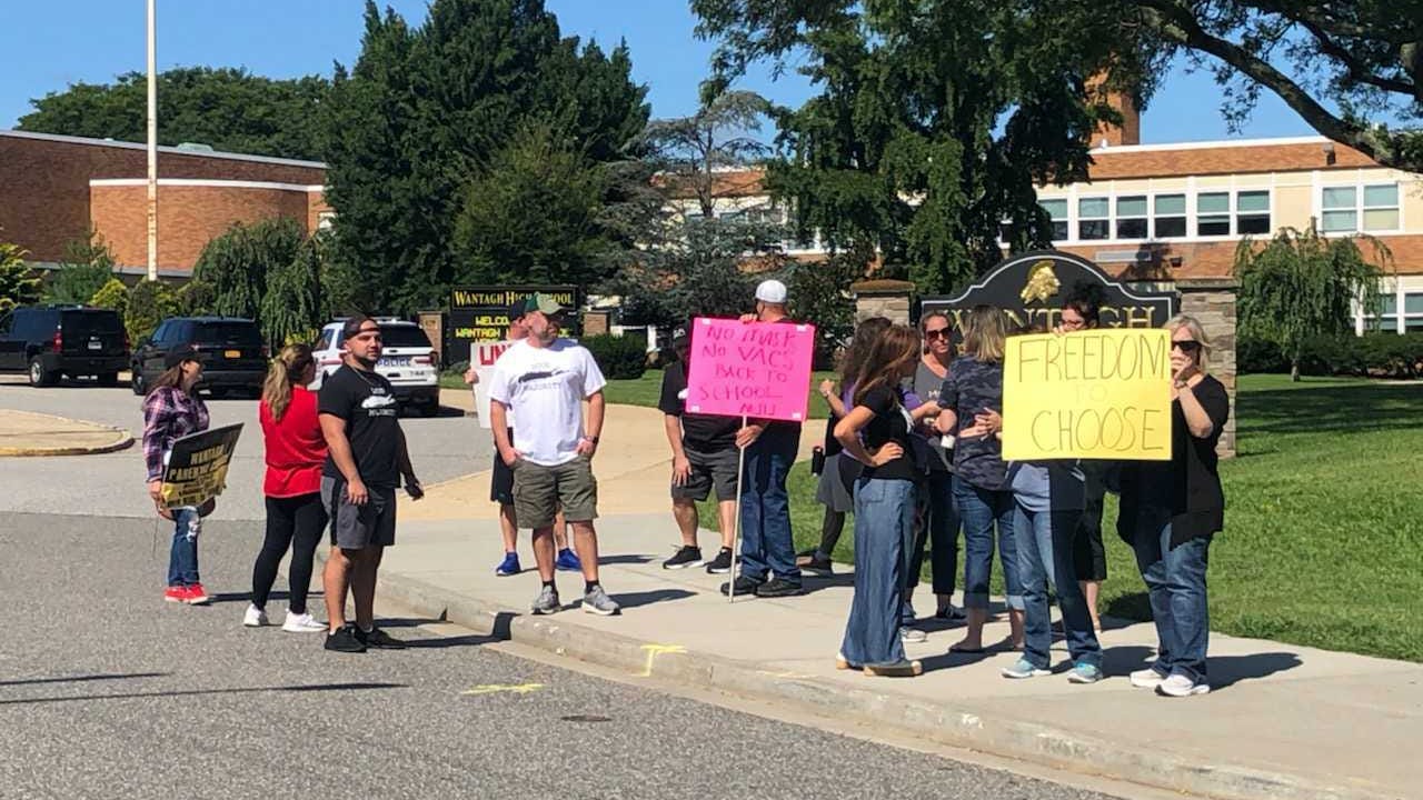 Parents rally for students to go maskless at 2 LI high schools