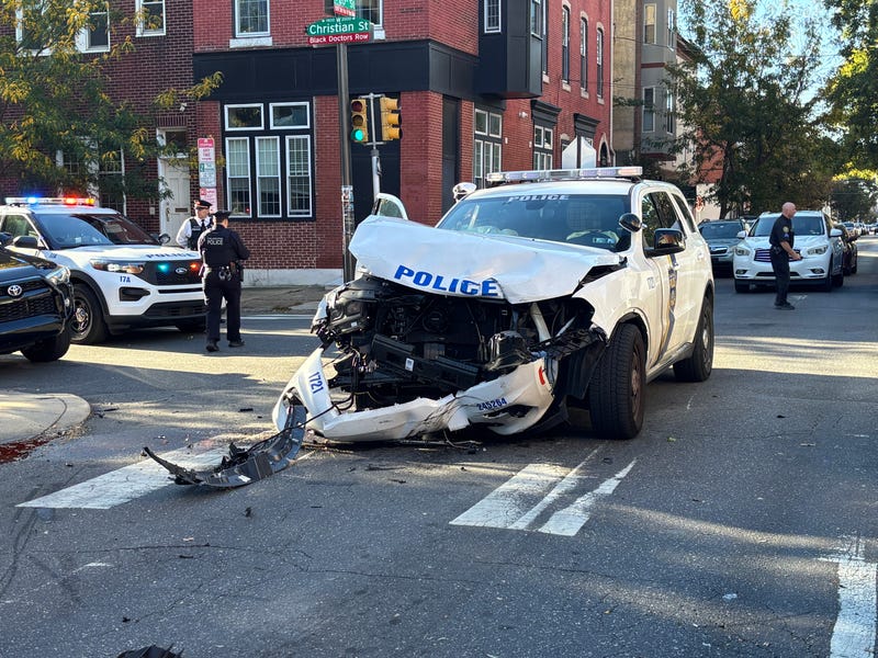 Police officer, 2 civilians injured in Center City crash