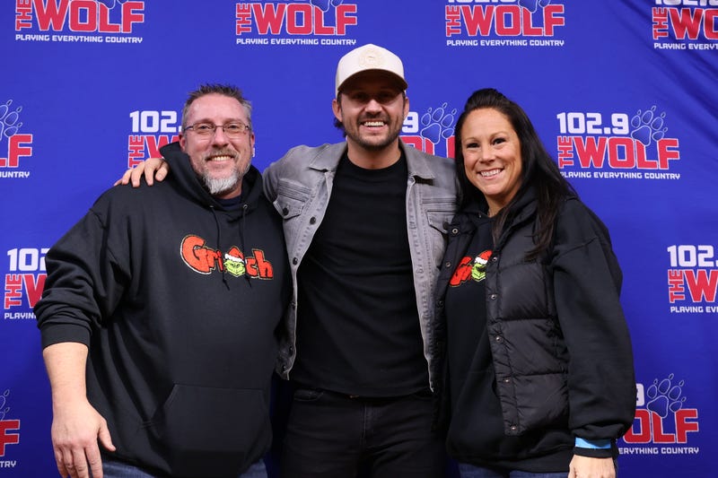 102. 9 The Wolf