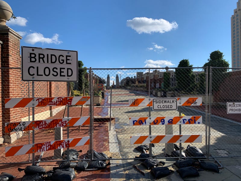 Walnut Street pedestrian bridge demolition